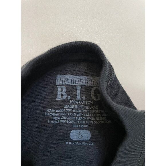 The Notorious BIG Smalls T-shirt Women Small Black Short Sleeve Rap Music - Picture 4 of 5